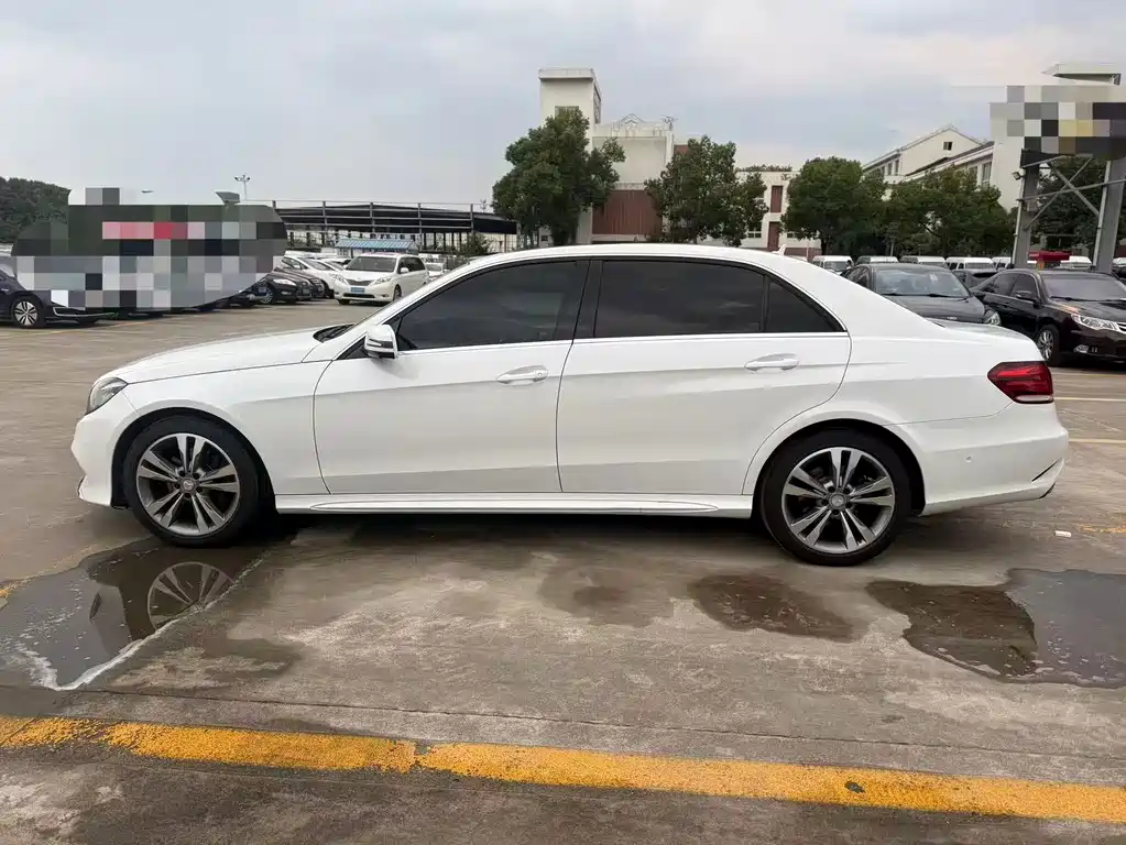 Mercedes-Benz E-Class — миниатюра 3