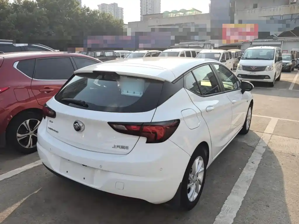 Buick Verano — миниатюра 7