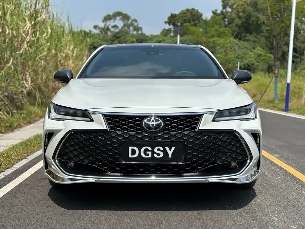 Toyota Avalon — миниатюра 2