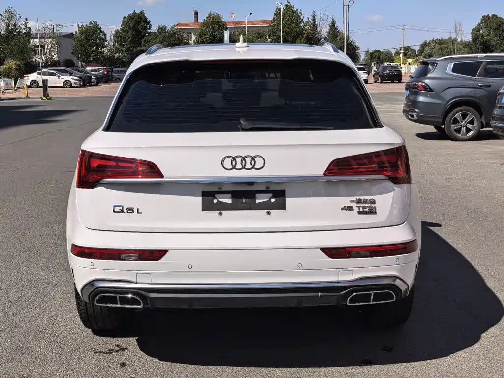 Audi Q5L — миниатюра 8