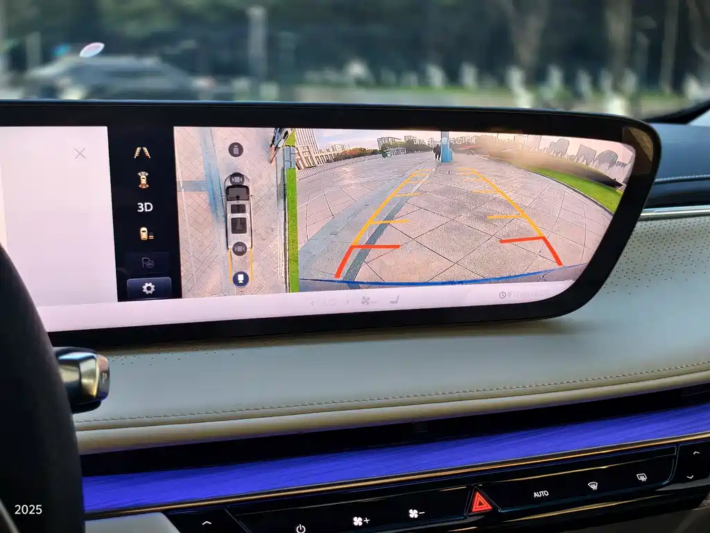 BUICK GL8 NEW ENERGY