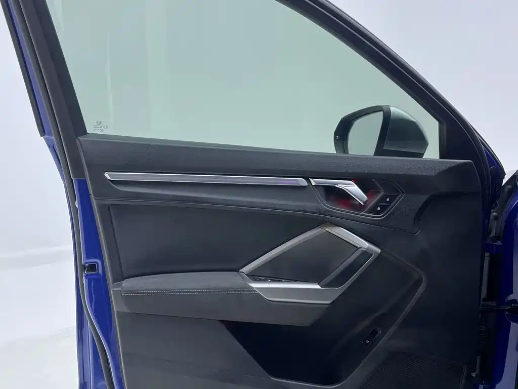 Audi Q3 — миниатюра 13