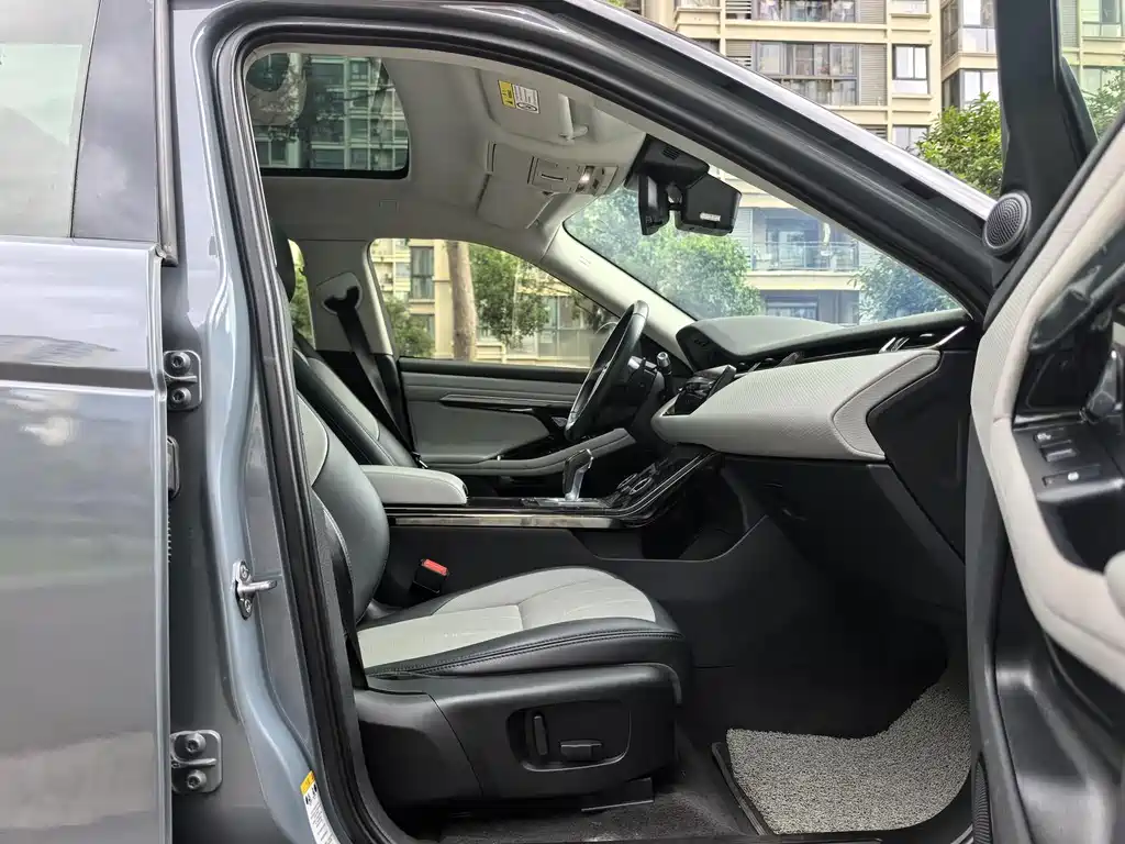 Land Rover Evoque — миниатюра 12