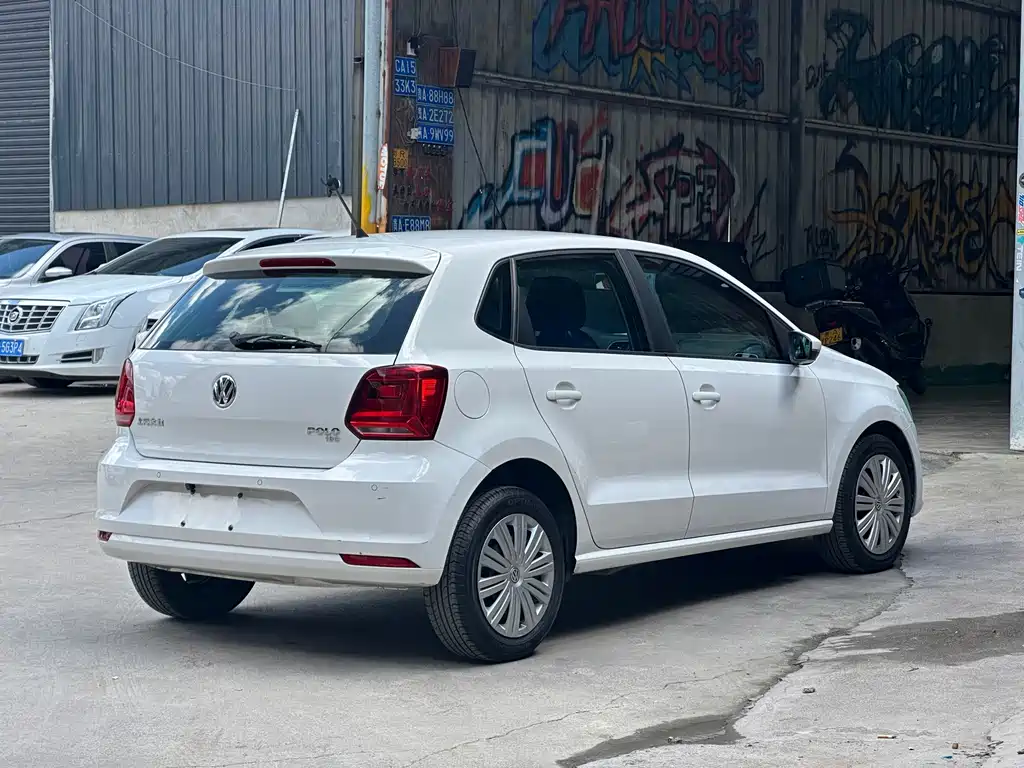 Volkswagen Polo — миниатюра 6