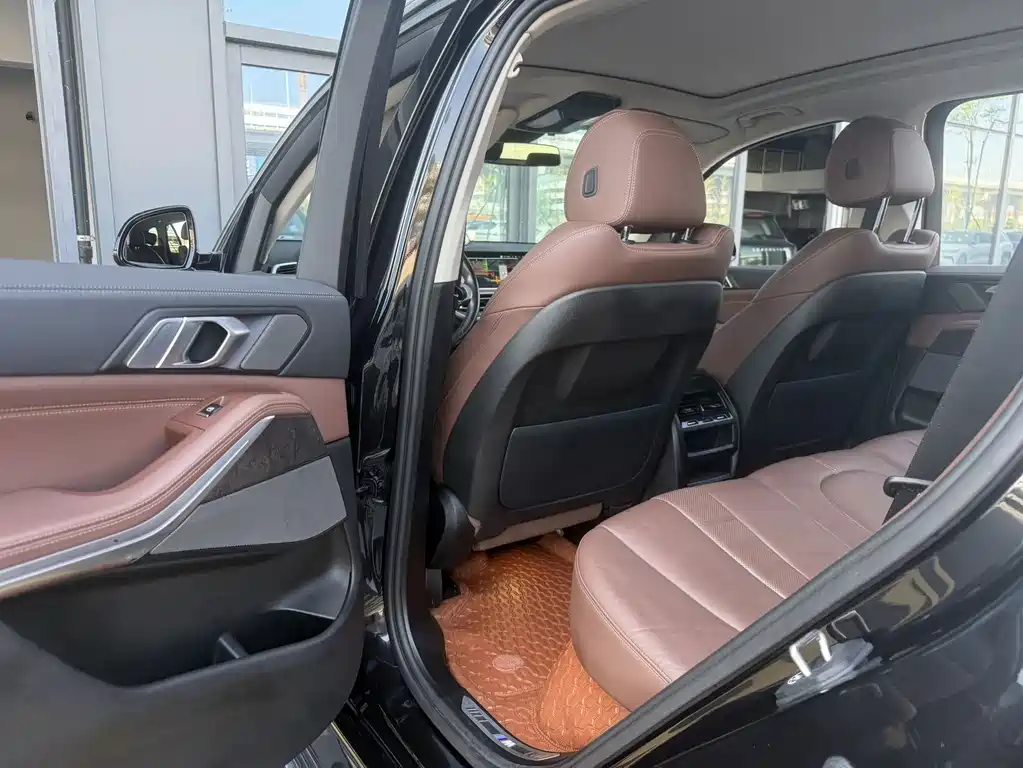 BMW X5 (Import) — миниатюра 6
