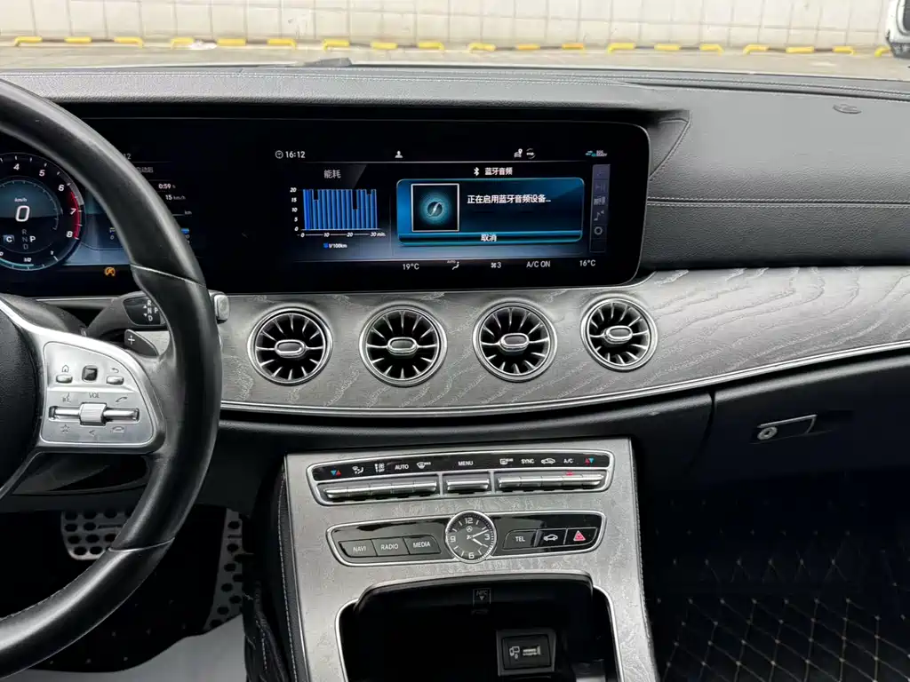 Mercedes-Benz CLS — миниатюра 5