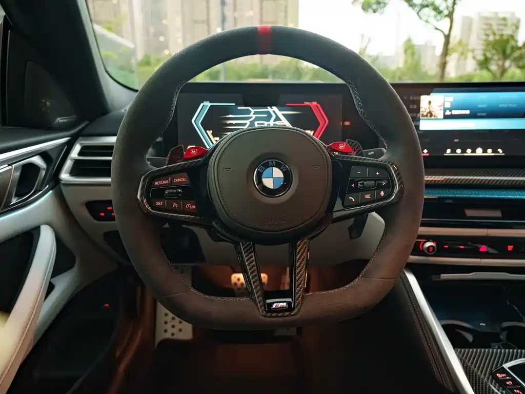 BMW M4 — миниатюра 11