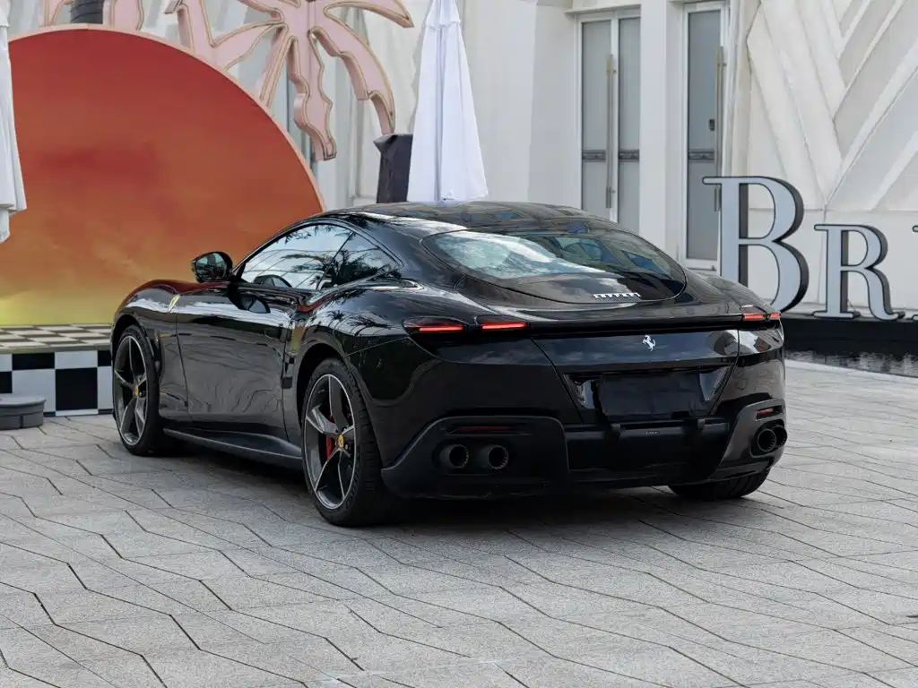 Ferrari Roma 3.9T V8, фото 6