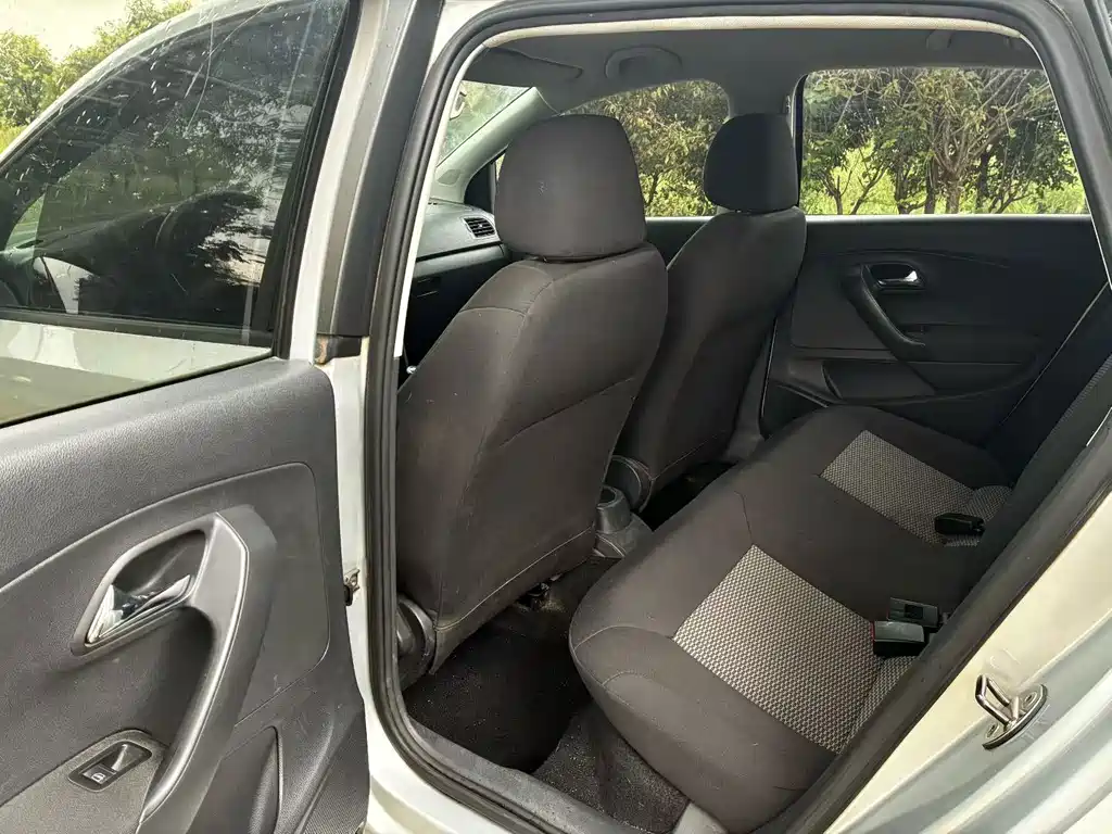 Volkswagen Polo — миниатюра 6