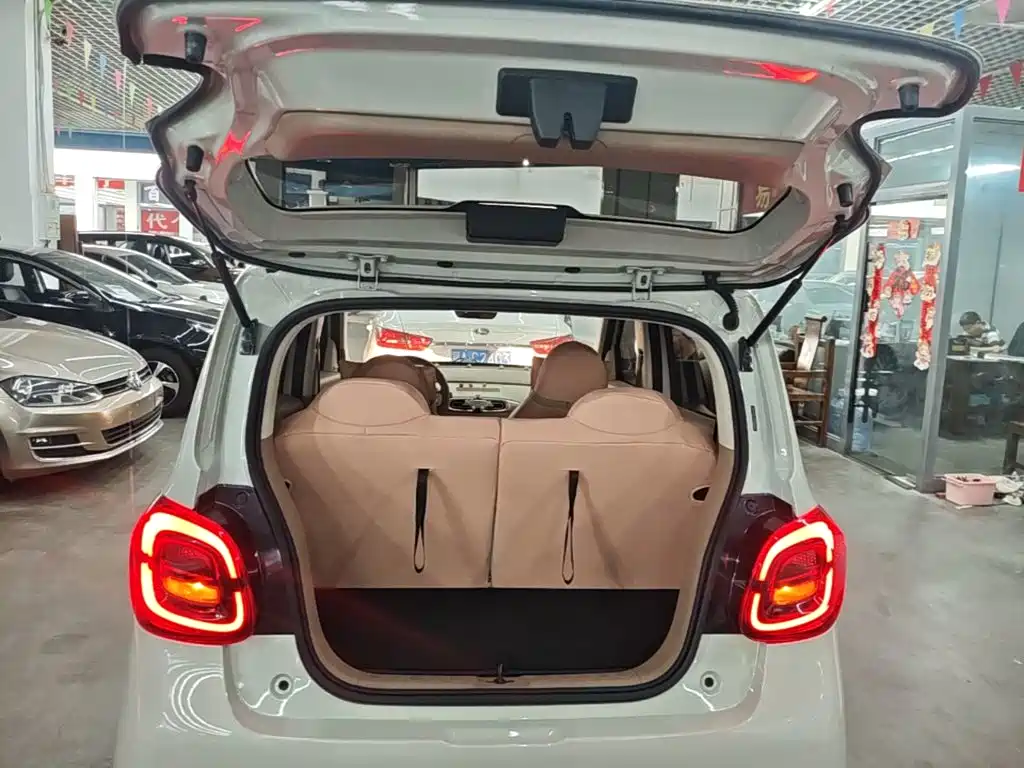 Wuling MINIEV — миниатюра 19