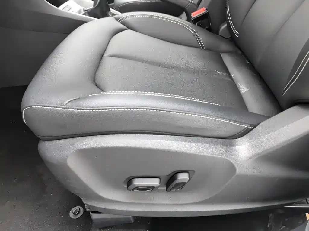 Roewe RX3 — миниатюра 20