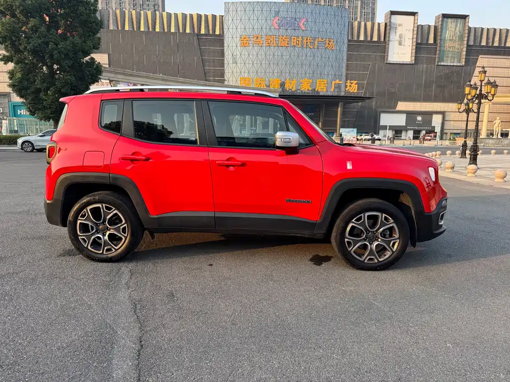 Jeep Renegade — миниатюра 8