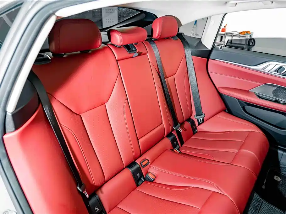 BMW 4 Series — миниатюра 21