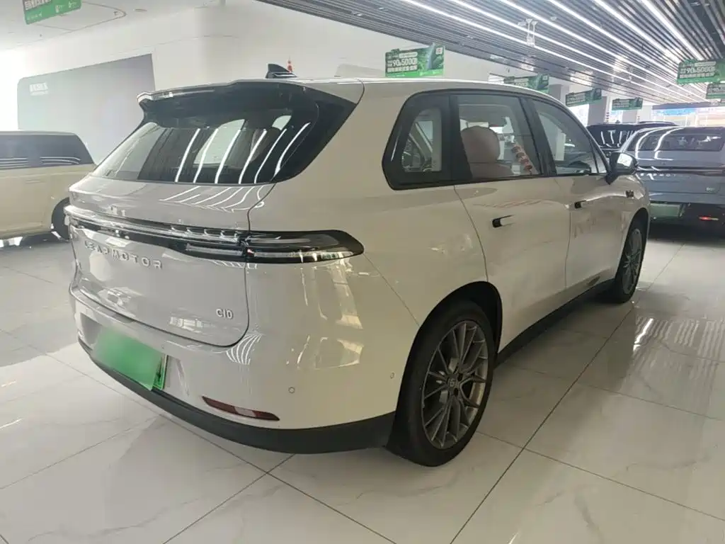 Leapmotor Leapmotor C10 — миниатюра 7