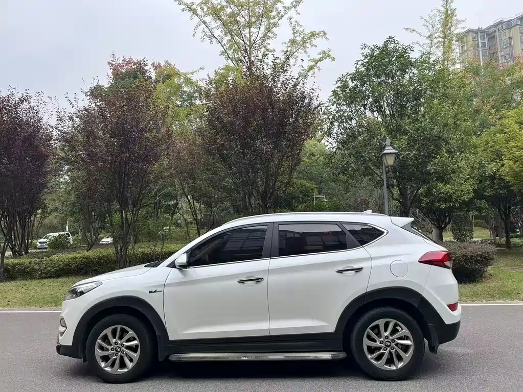 Hyundai Tucson — миниатюра 3