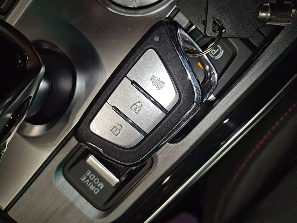 JAC JAC T8 — миниатюра 9