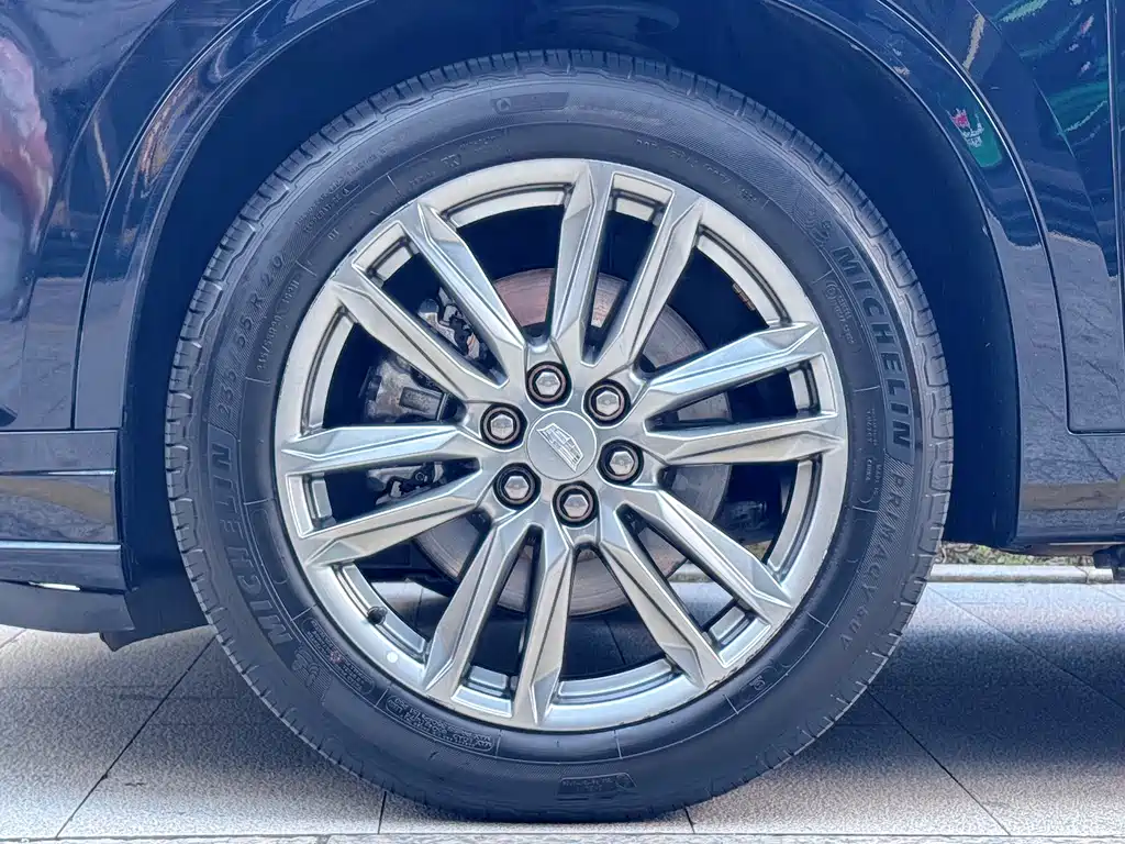 Cadillac XT6 — миниатюра 7