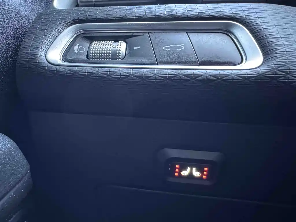 Geely Emgrand — миниатюра 11