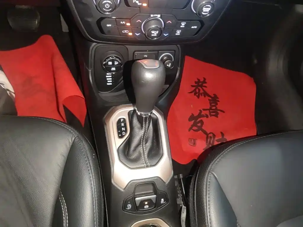 Jeep Renegade — миниатюра 14