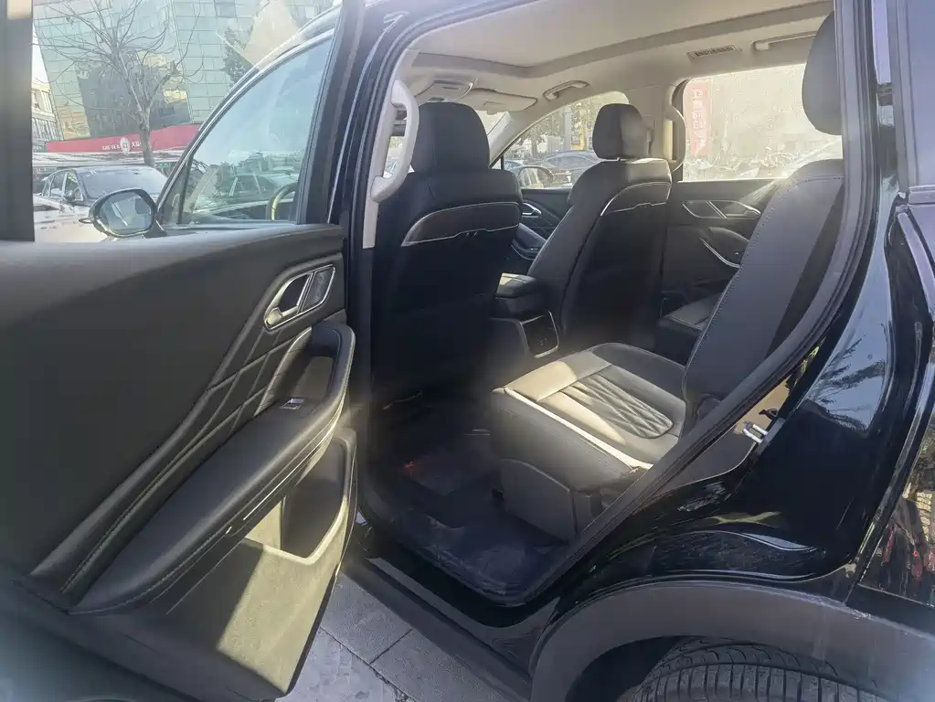 Hongqi HONGQI HS7 PHEV