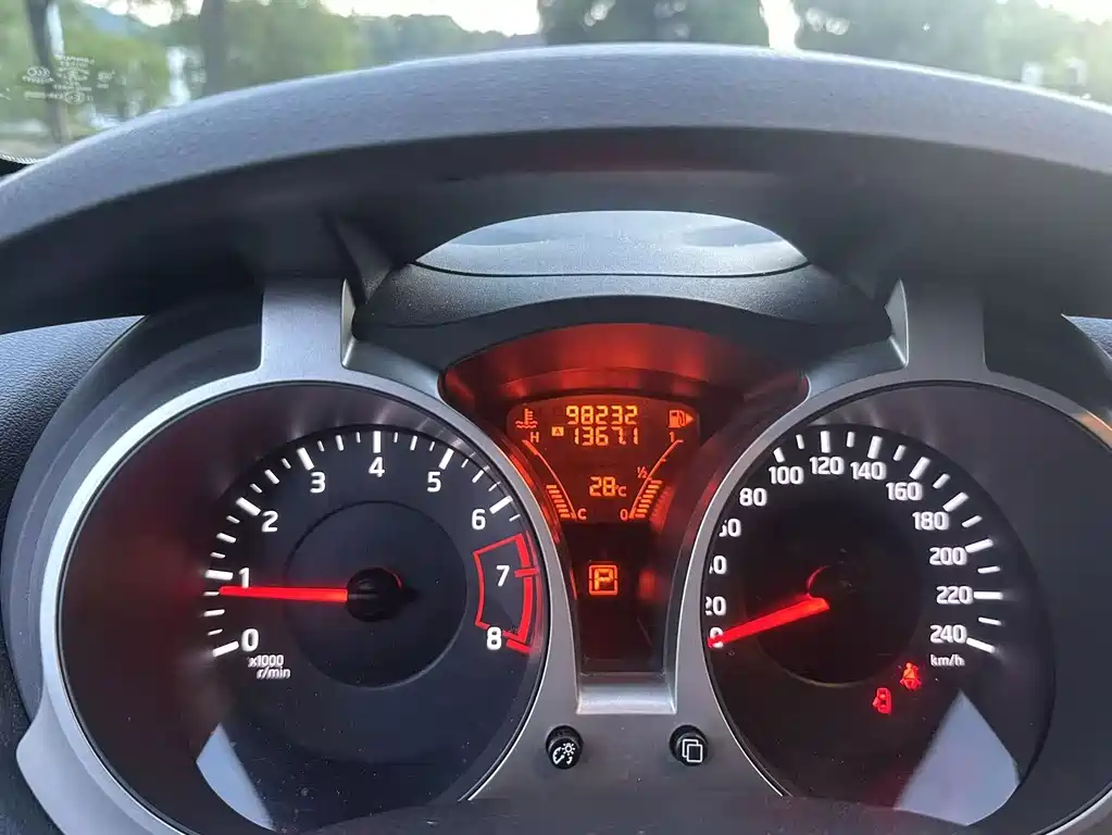 Infiniti ESQ — миниатюра 5