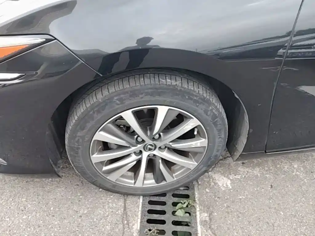 Lexus ES — миниатюра 23
