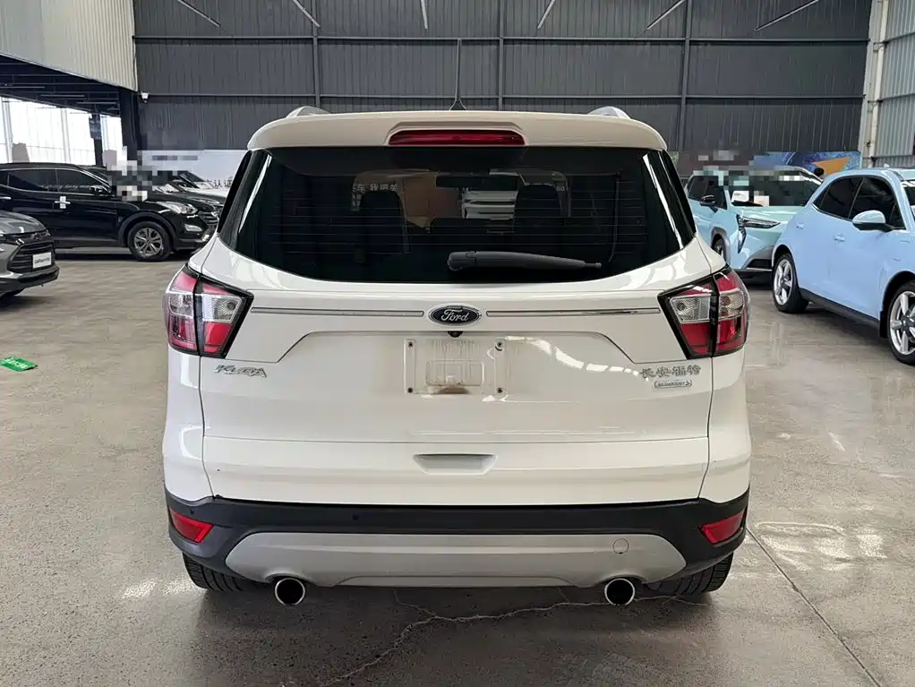 Ford Kuga — миниатюра 16