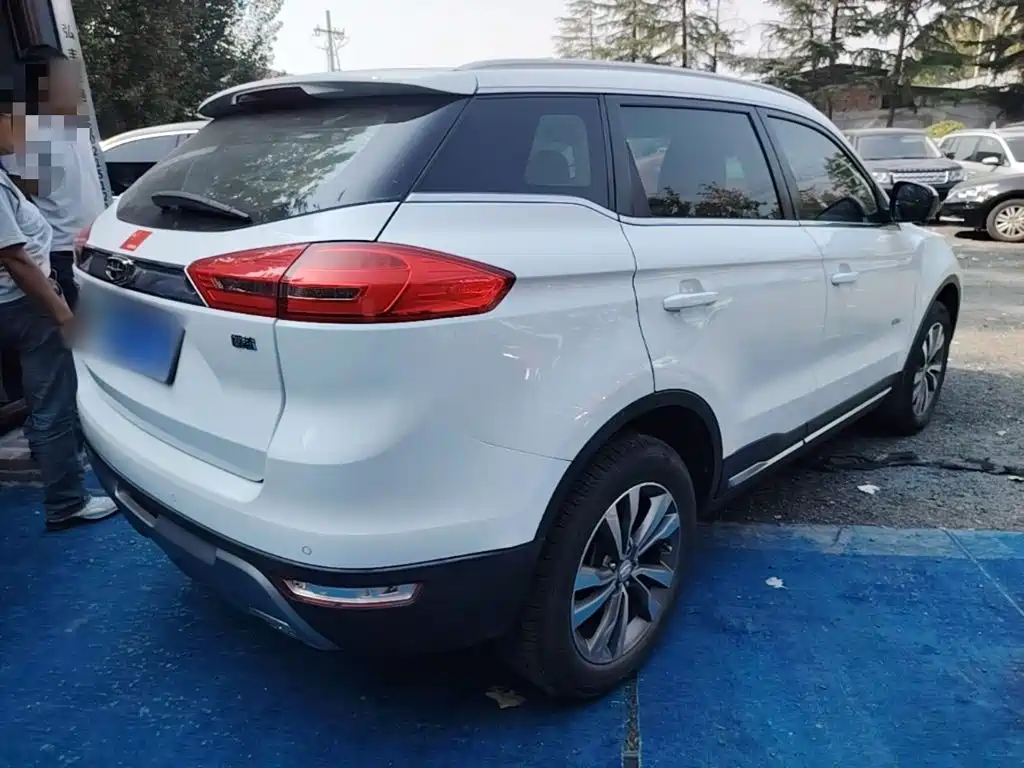 Geely Boyue — миниатюра 7