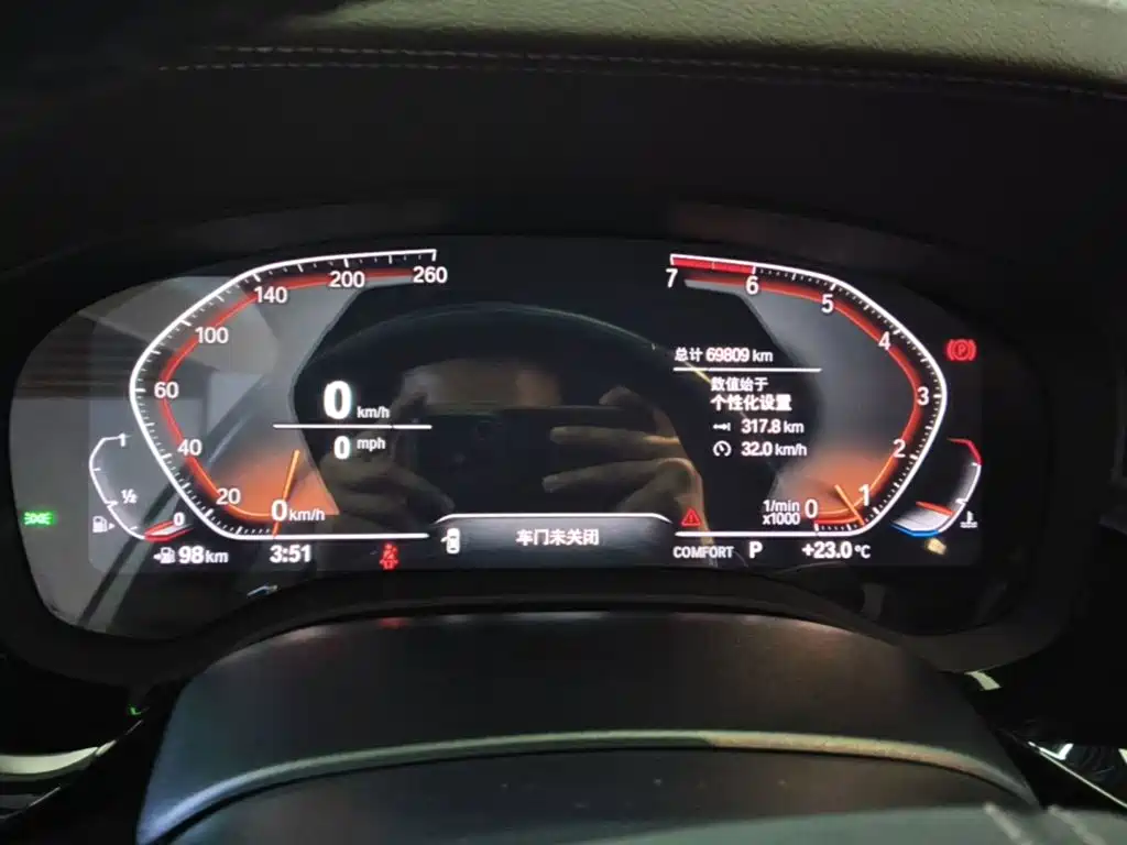 BMW 5 Series — миниатюра 12