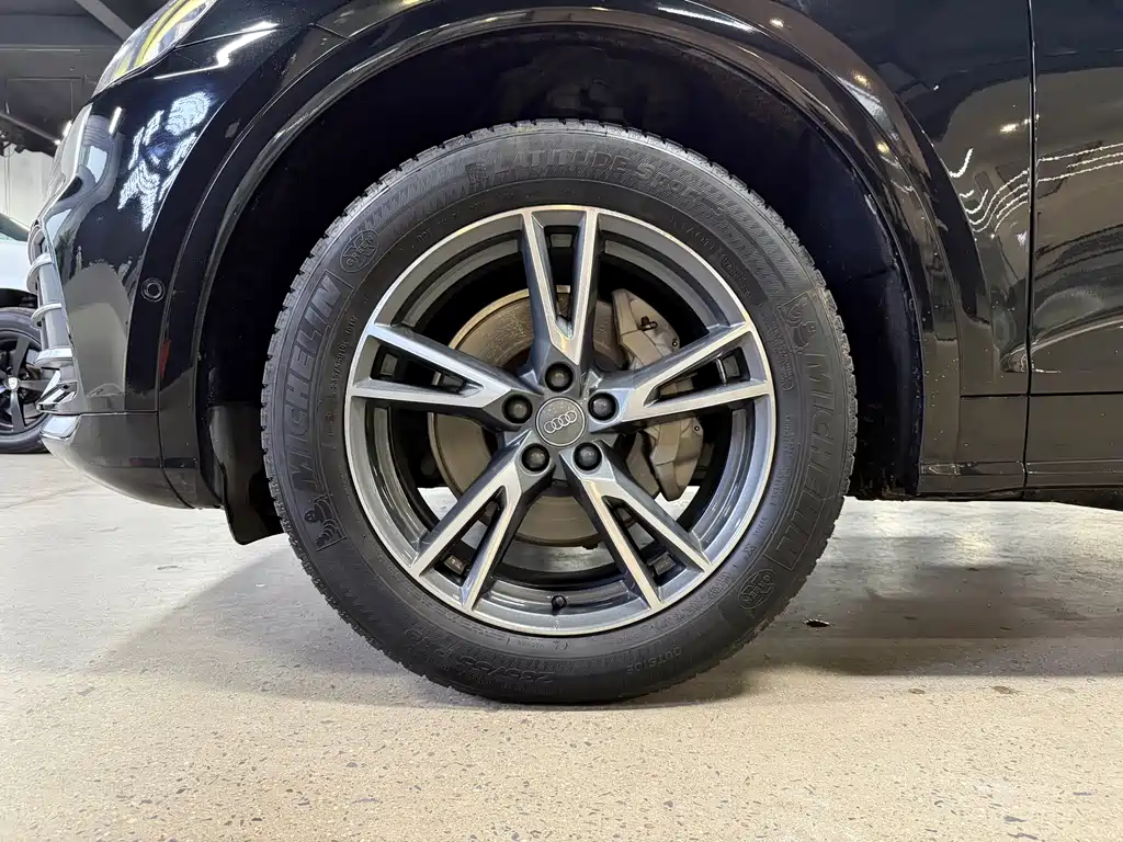 Audi Q5L — миниатюра 26
