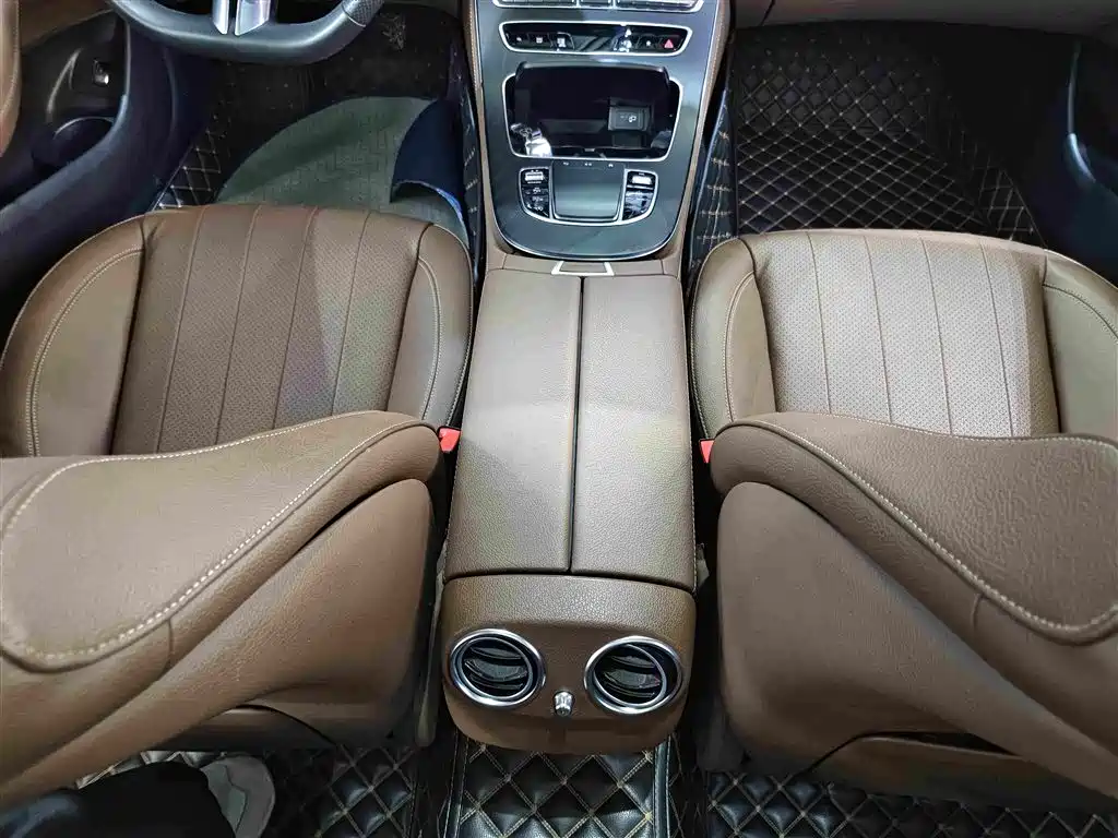 Mercedes-Benz E-Class (Import) — миниатюра 7