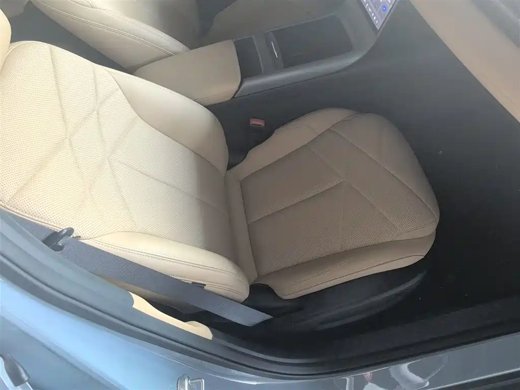 GEELY GALAXY GALAXY L6