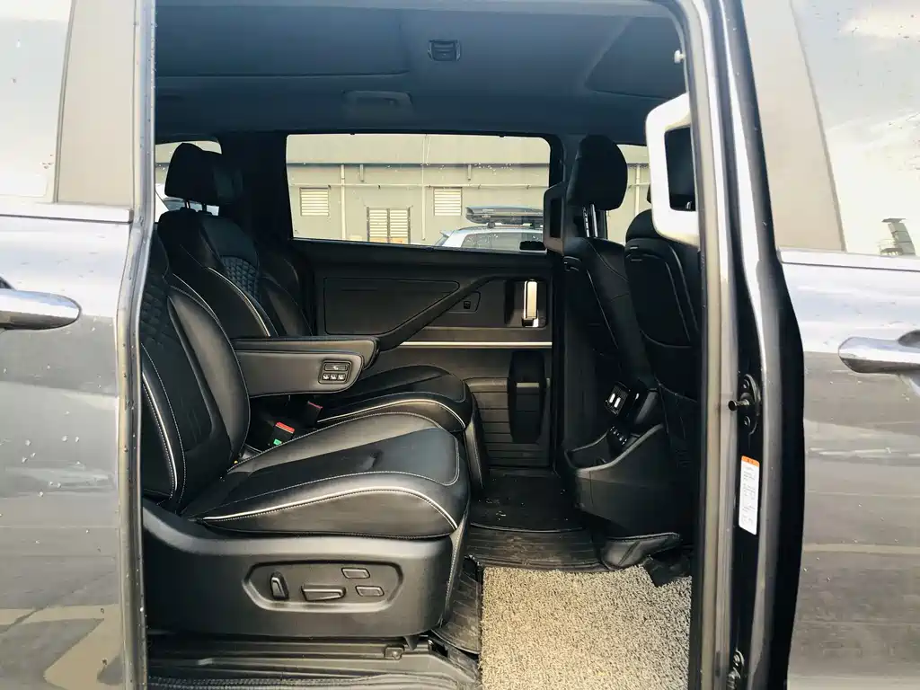 Hyundai Custo — миниатюра 13