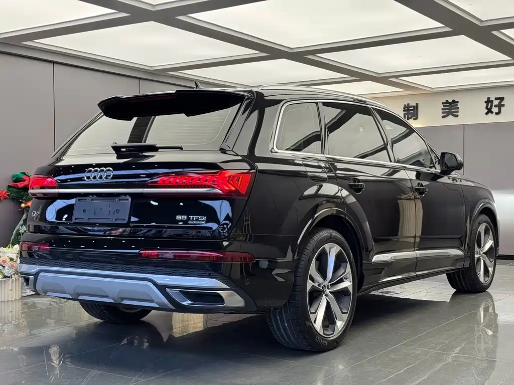 Audi Q7 — миниатюра 12