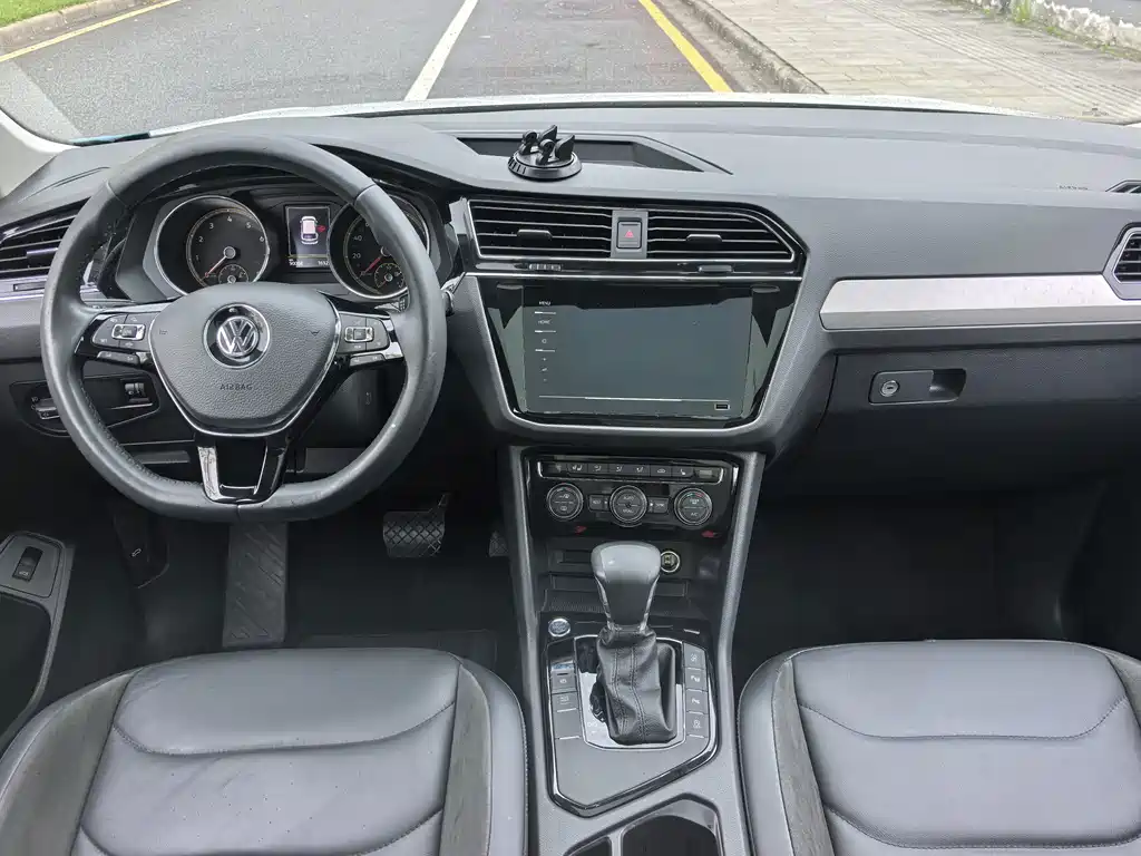 Volkswagen Tiguan L — миниатюра 9