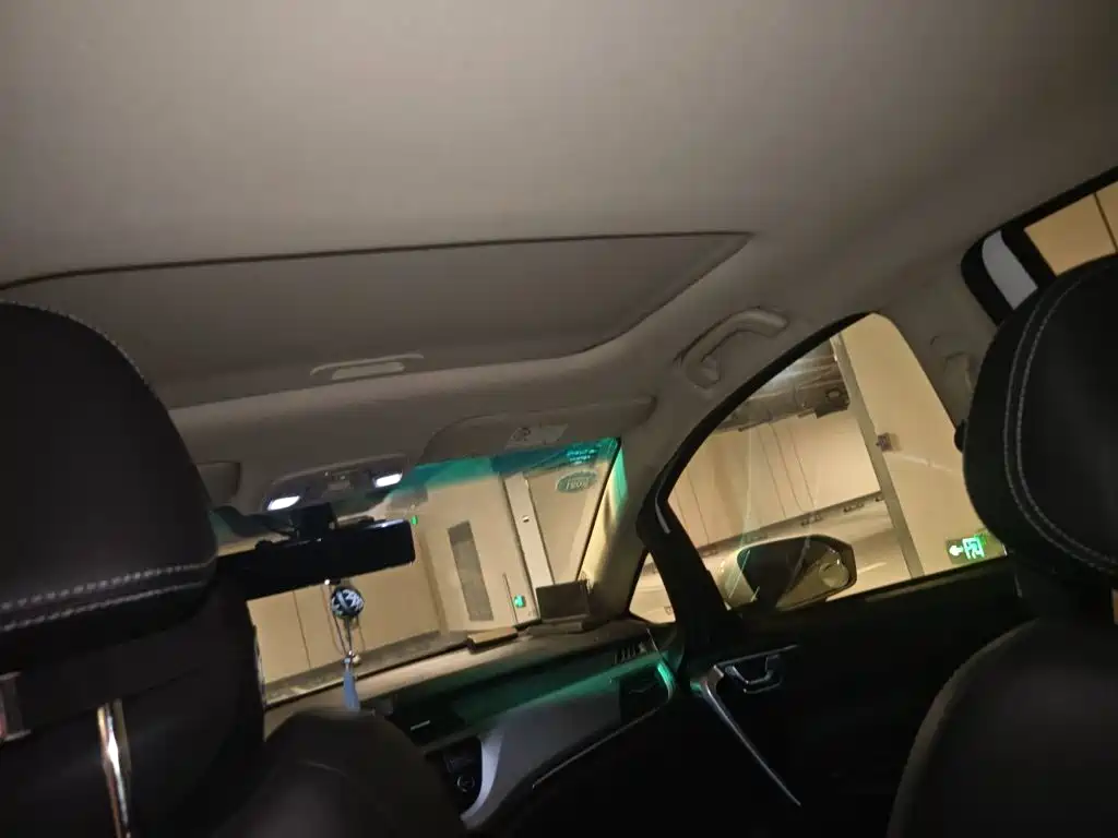 Geely Vision X3 — миниатюра 9