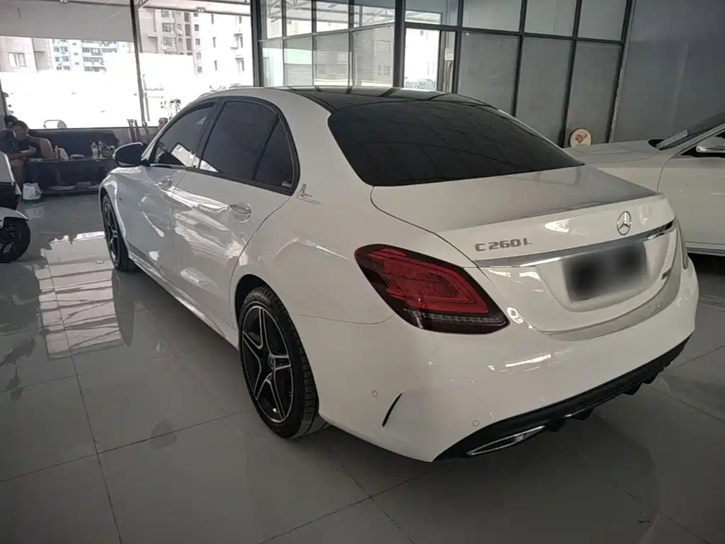 Mercedes-Benz C-Class — миниатюра 5