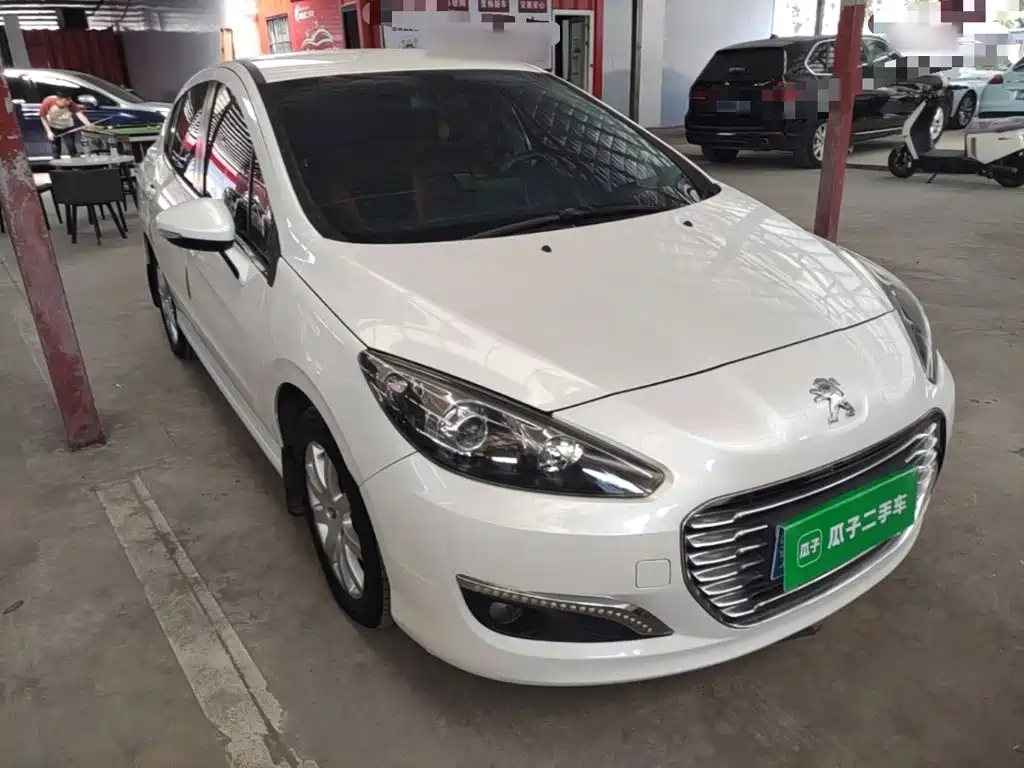Peugeot 308 — миниатюра 4