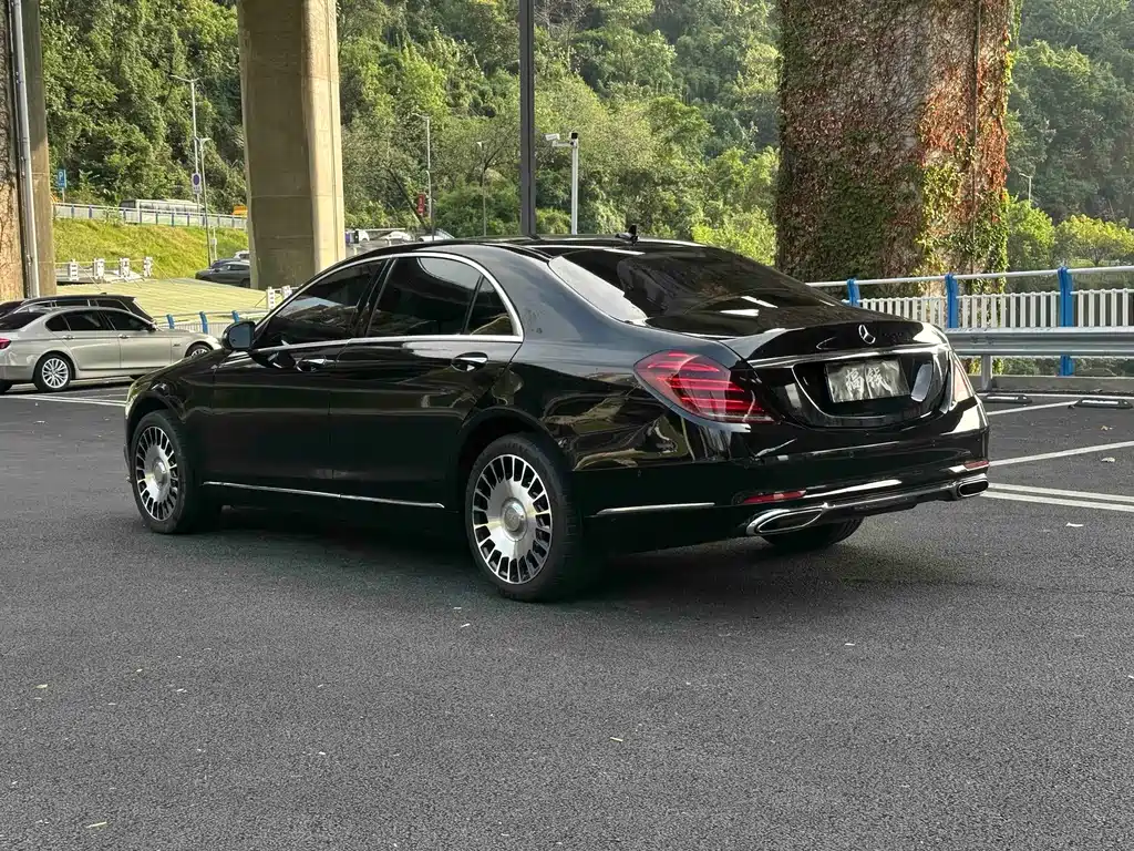 Mercedes-Benz S-Class — миниатюра 7