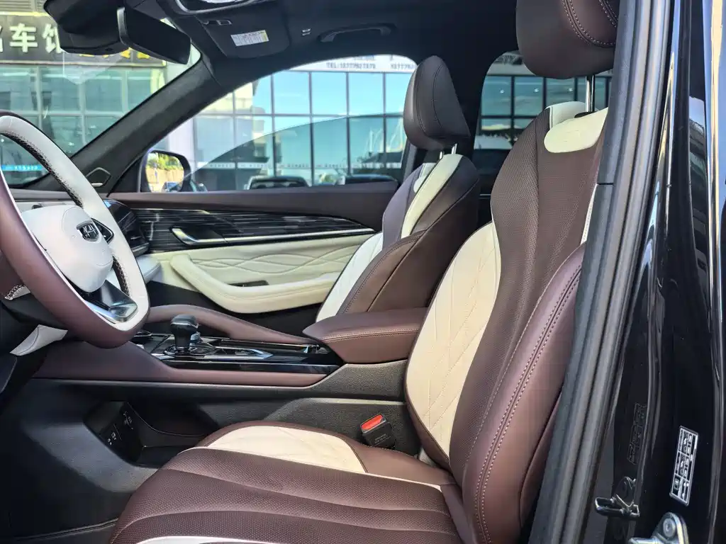 Geely Xingyue L — миниатюра 13