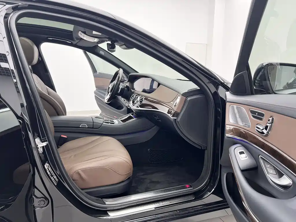 Mercedes-Benz S-Class — миниатюра 16