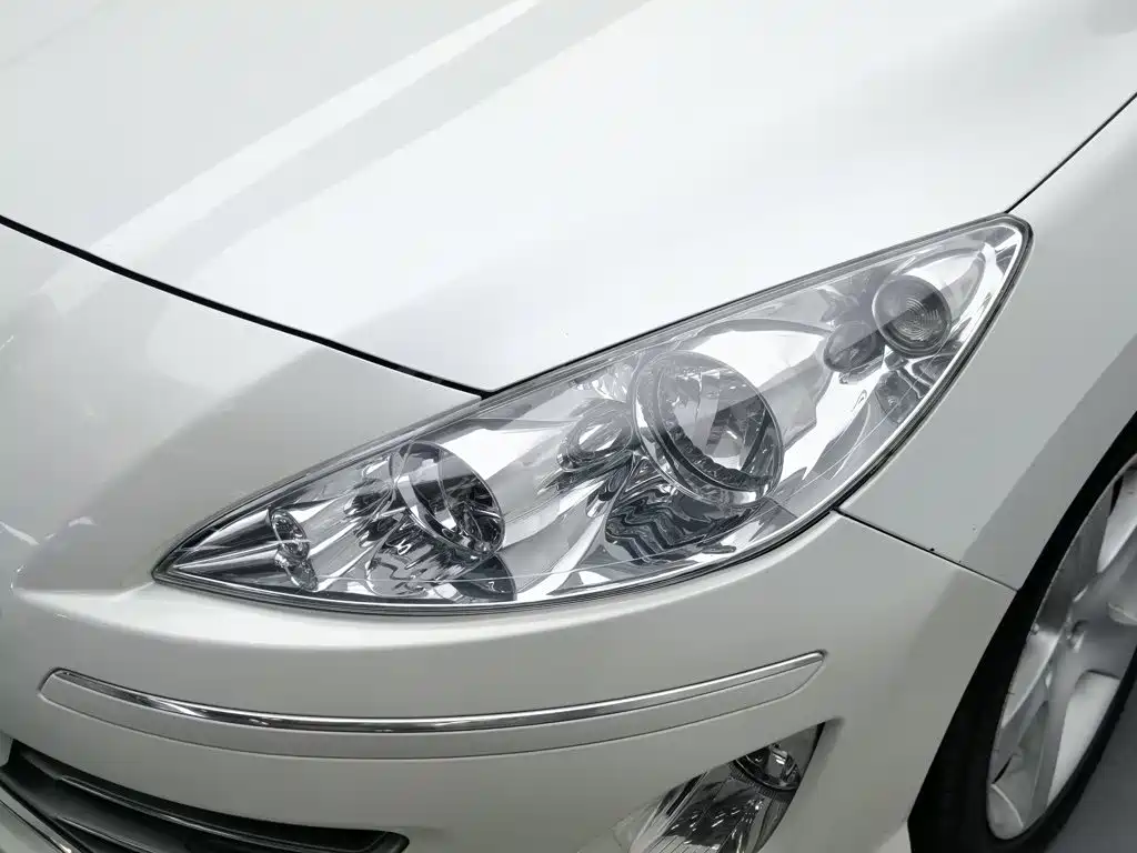 Peugeot 408 — миниатюра 7