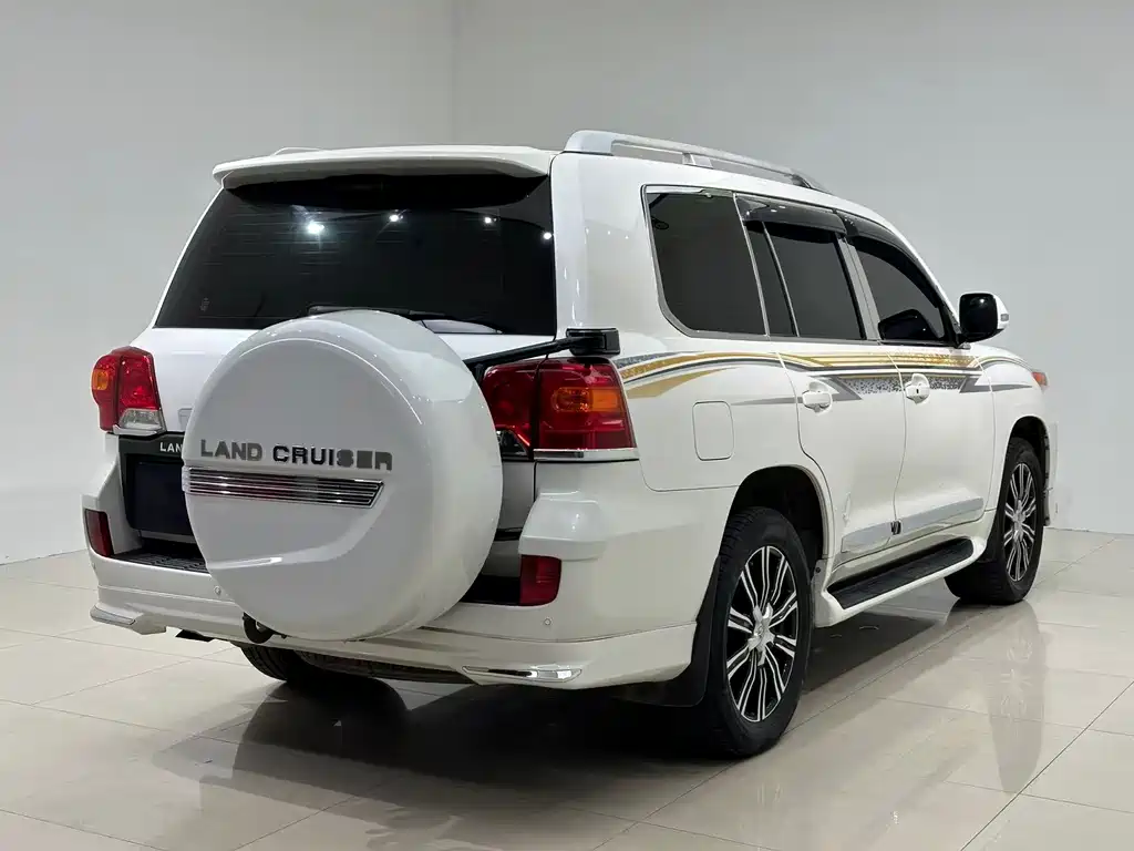 Toyota Land Cruiser — миниатюра 5