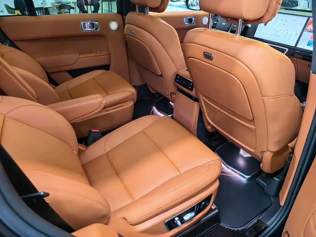 Li Auto Li L8 — миниатюра 10