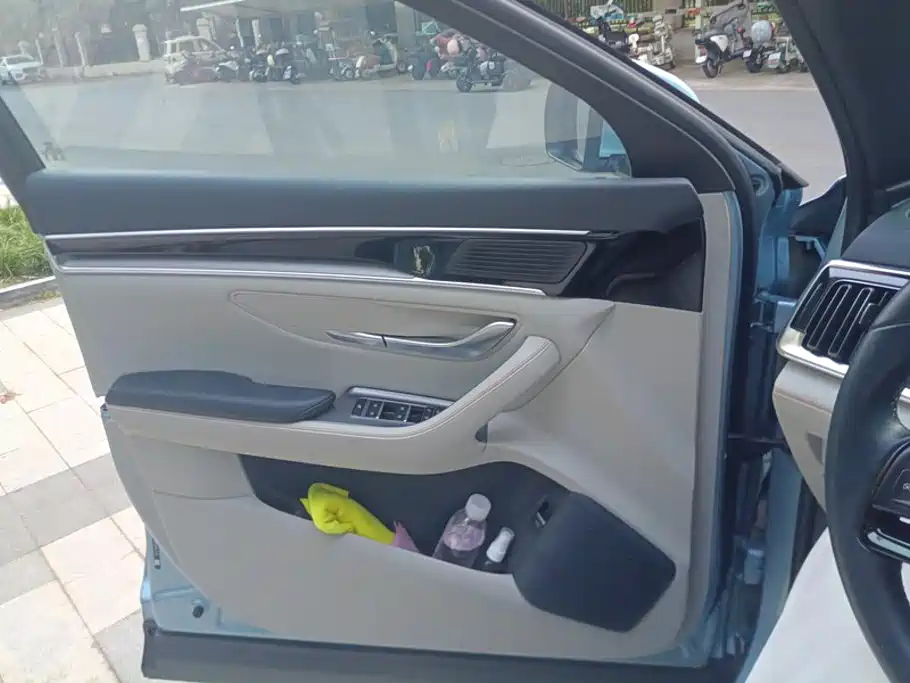 BYD PLUS New Energy — миниатюра 7