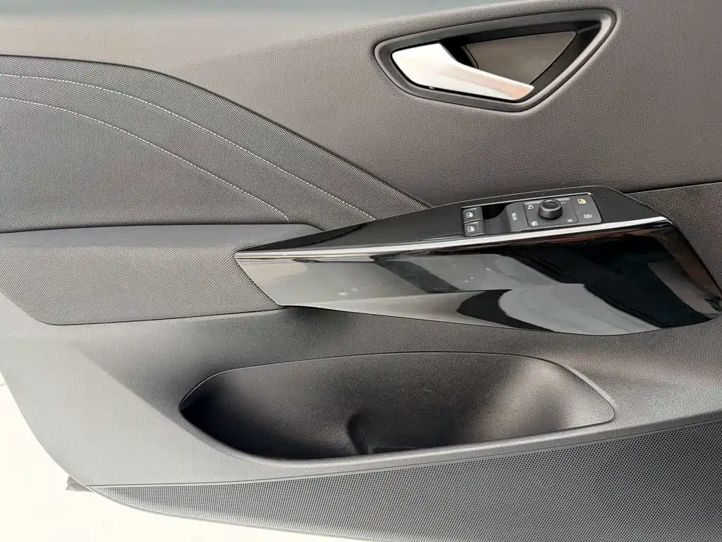 Volkswagen ID.3 — миниатюра 16