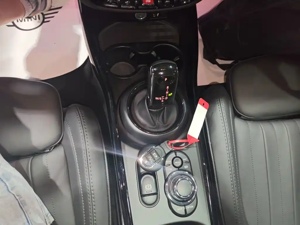 MINI Mini Clubman — миниатюра 14