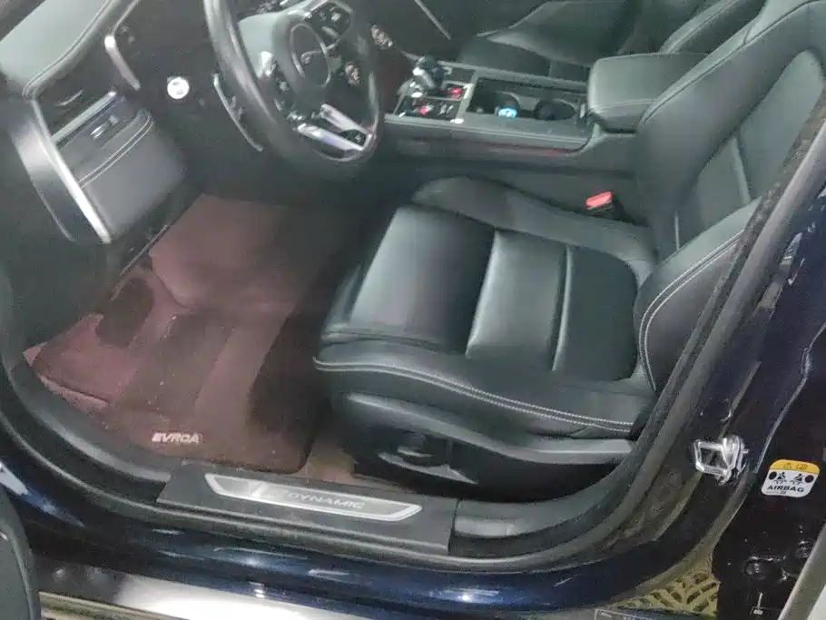 Jaguar XFL — миниатюра 9