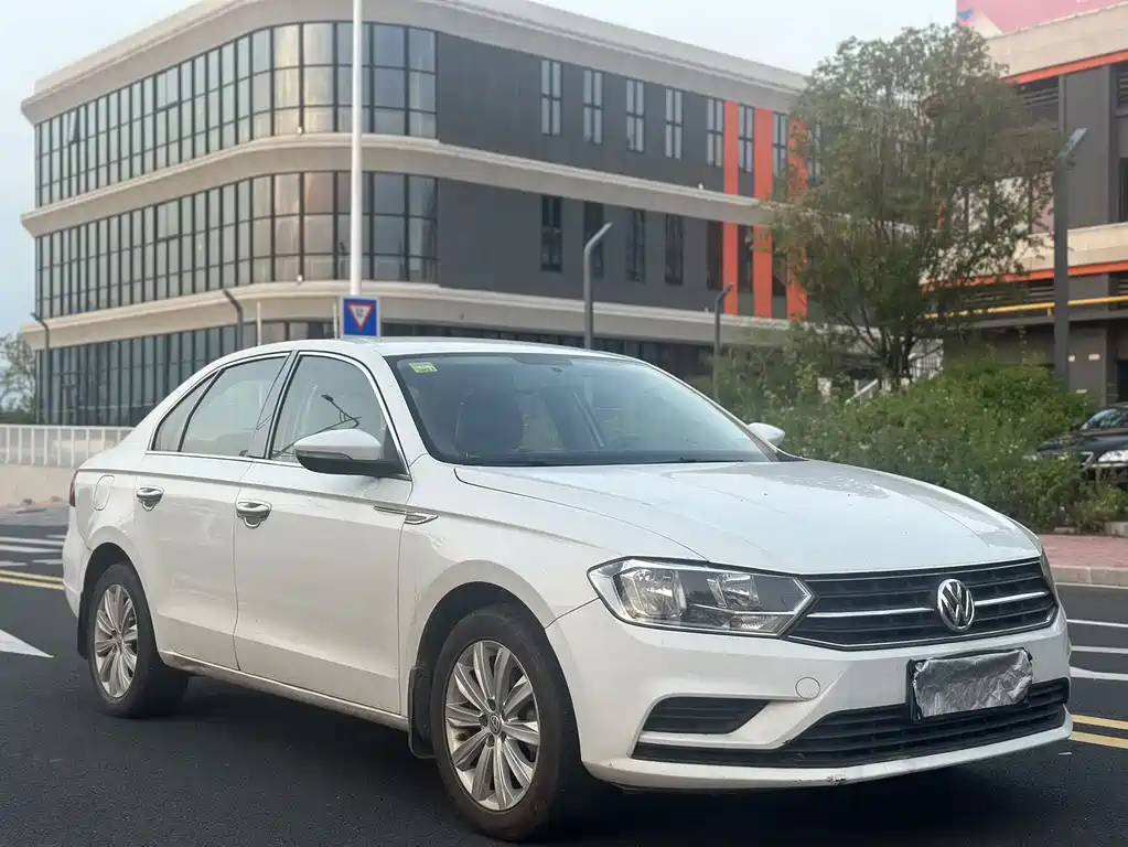 Volkswagen Bora — миниатюра 3