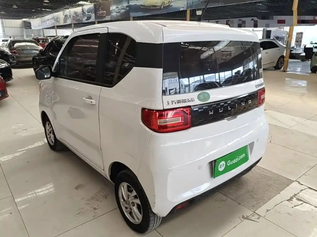 Wuling MINIEV — миниатюра 5